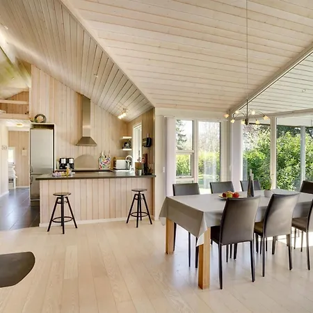 Maira - 150m From The Sea By Interhome 펜션