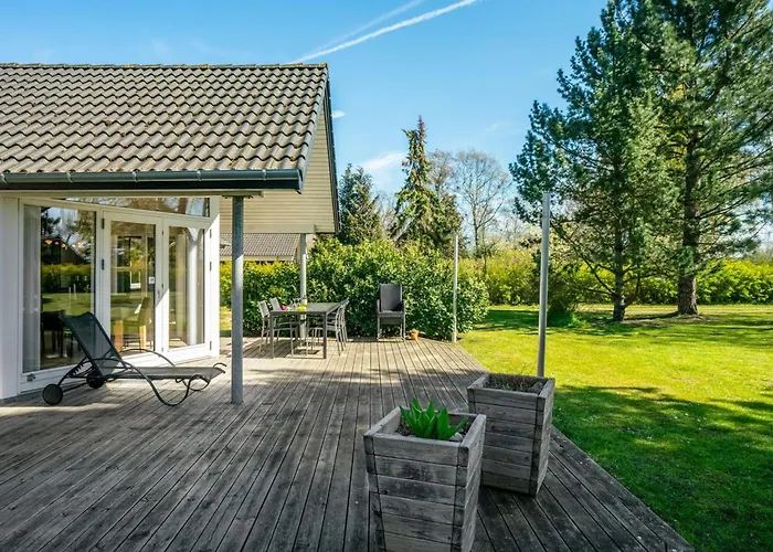 Maira - 150m From The Sea By Interhome