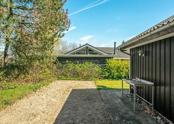 Maira - 150m From The Sea By Interhome